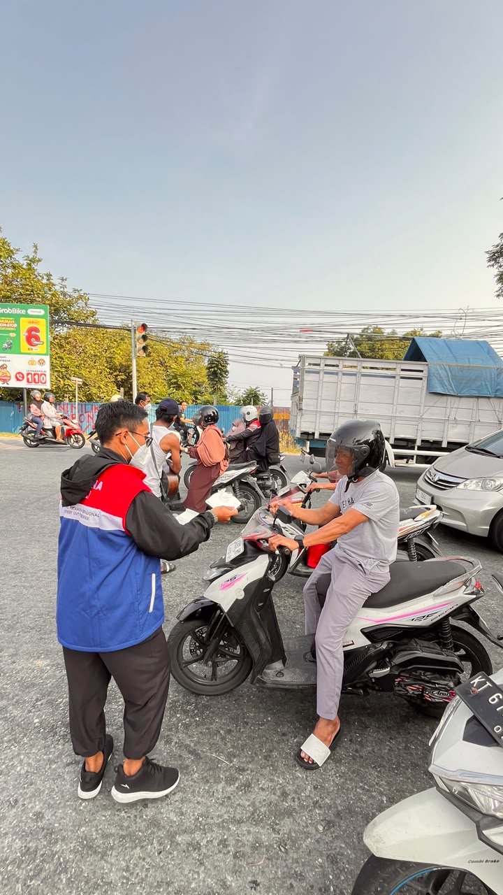 Peduli Dampak Karhutla, Kilang Dumai Bersama Pertamina Balikpapan Salurkan 1.090 Masker KN95