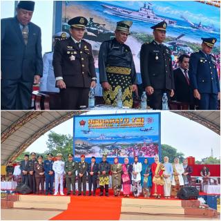 Kasi Intel Kejari Dumai Carles Aprianto Hadiri HUT ke-81 TNI - Polri  