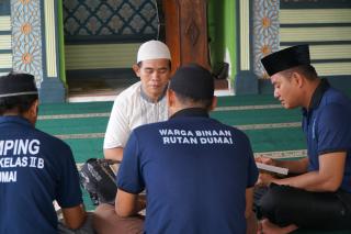 Mengaji Jadi Bekal Perubahan, Warga Binaan Rutan Dumai Tekun Belajar Al-Qur’an
