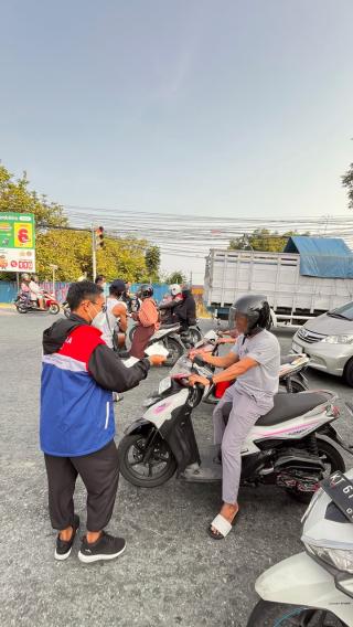 Peduli Dampak Karhutla, Kilang Dumai Bersama Pertamina Balikpapan Salurkan 1.090 Masker KN95