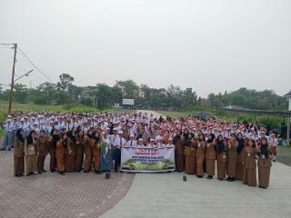 Kapolsek Dumai Barat Tanamkan Kesadaran Lingkungan dan Anti-Bullying di Sekolah Maitreyawira
