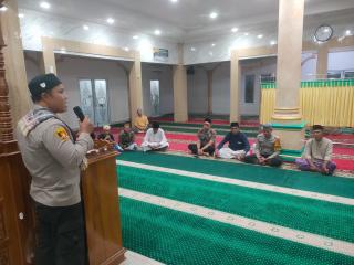 Subuh Belum Terang, AKP Dedi Nofarizal Turun Temui Warga