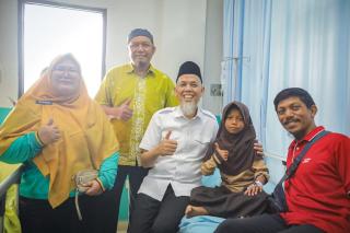 Wali Kota Dumai Temui Siswa yang Keracunan MBG di Rumah Sakit
