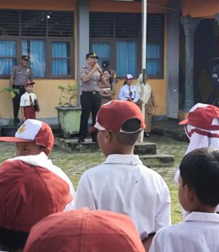 AKP Rhino Handoyo Turun Langsung ke SDN 025 Dumai, Bawa Pesan Tegas untuk Generasi Muda